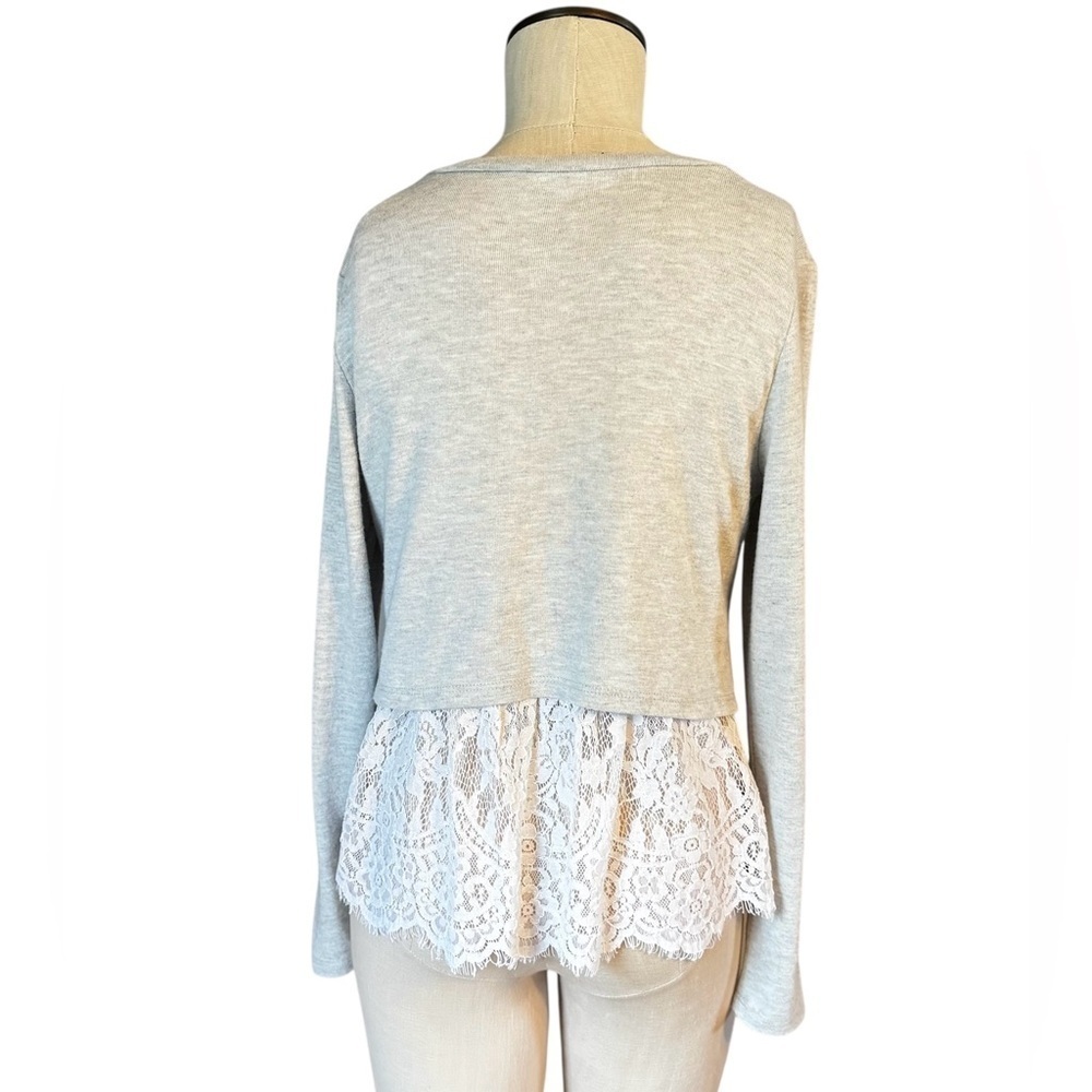 Generation Love Women’s Y2K Long Sleeve Lace Layered Sweater Light Gray Size S - Picture 2 of 10